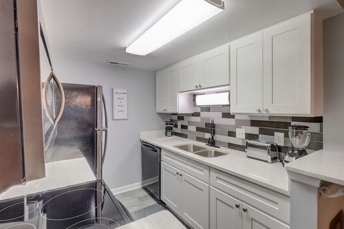 Sea Turtle Mkt 2BR | Pool, Hilton Head 32 Dwell