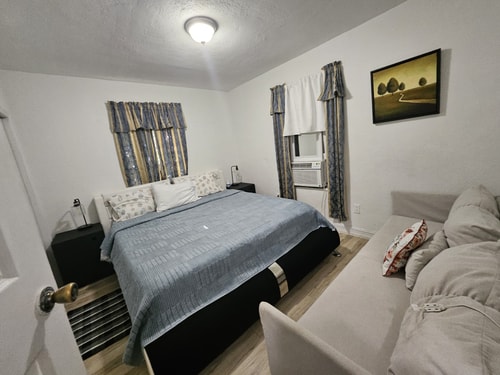 Brickell 2BR Retreat • Patio • Pets OK 47 Dwell