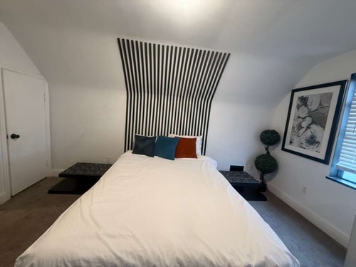 Renovated Detroit 3BR Home | Sleeps 6 16 Dwell