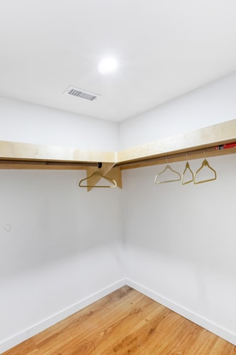 Orange NJ 2BR Duplex | Walk to Train + 2BA 19 Dwell