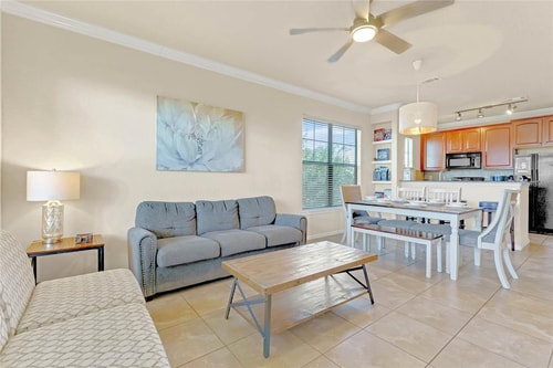 3BR Disney Condo | 3 En-Suites + Pools 2 Dwell