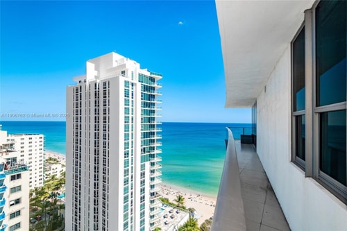 Luxury Oceanfront 2BR/2BA | Beach + Pool 23 Dwell