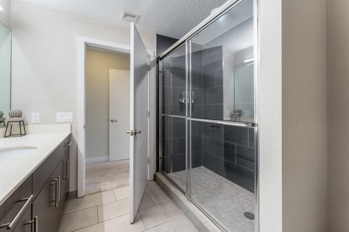 Spacious 3BR | Pool, Gym, Near Beach & Speedway 29 Dwell