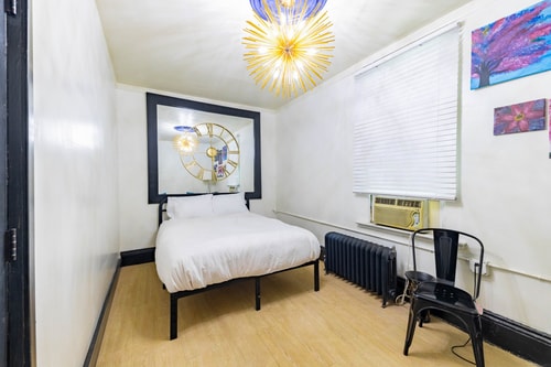 Bright & Airy Home w/Stylish, Contemporary Touches 18 Dwell