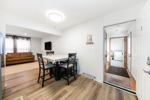 2BR Sandwich Home | Kitchen, TV & Family-Friendly 10 Dwell