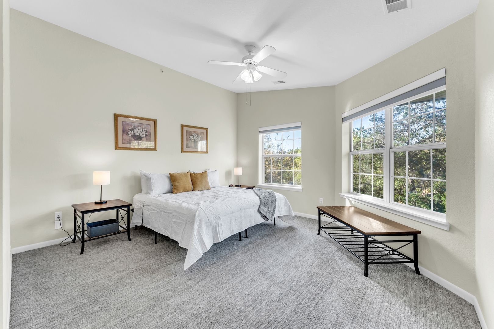 Branson 2BR Retreat | Jacuzzi + Gym + Pools Dwell