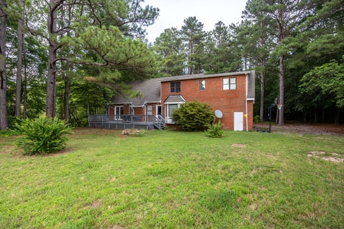 VA Riverfront 4BR | Dock + Kayaks + Games 46 Dwell