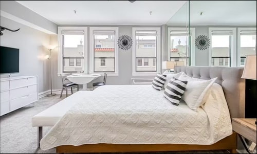 Beachside Palm Beach Condo | Pool & Walk to Sea 6 Dwell