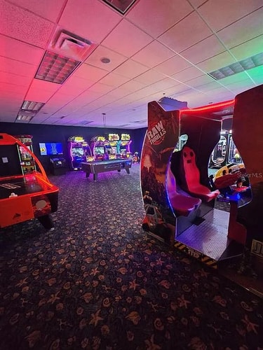 Disney Getaway 6BR | Theater + Game Room 81 Dwell