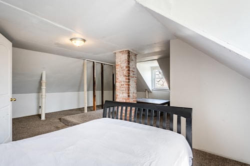 Charming Haven | Near Downtown Detroit 15 Dwell