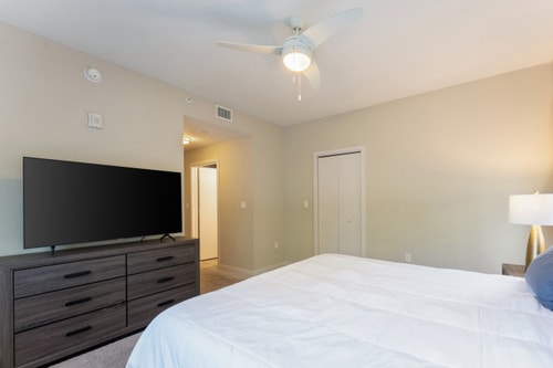 Spacious 3BR | Pool, Gym, Near Beach & Speedway 36 Dwell