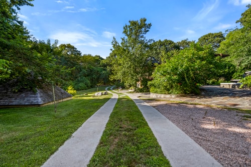 Charlestown Retreat | 2 Pools & Fire Pits 63 Dwell