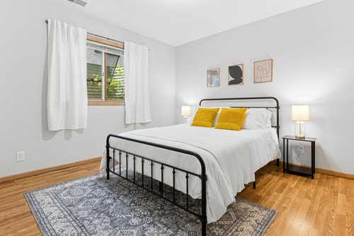 St Paul 6BR | 2 Kitchens + Game Room 29 Dwell