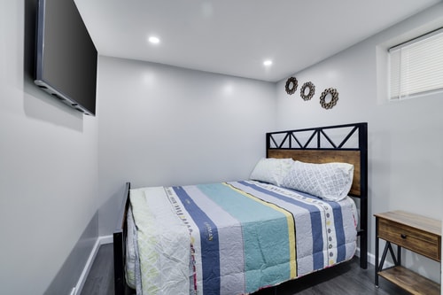 4BR Newark Stay w/ Parking And Fast Wi-Fi 16 Dwell