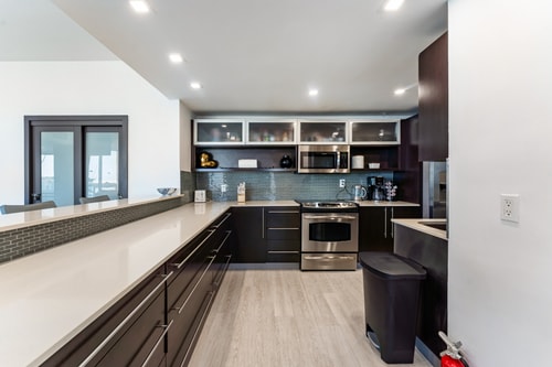 Seaside Penthouse with Pool & Direct Beach Access 10 Dwell