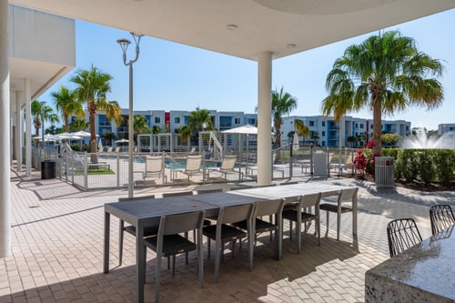 Daytona 2BR | Pool + Free Parking, Pets 46 Dwell