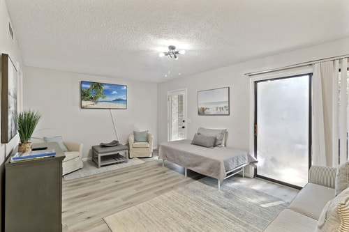 3BR Hilton Head | Sea Turtle Mkt + Pool Dwell