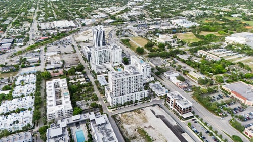 Chic Ft Lauderdale 2BR | Pool + Nightlife 42 Dwell