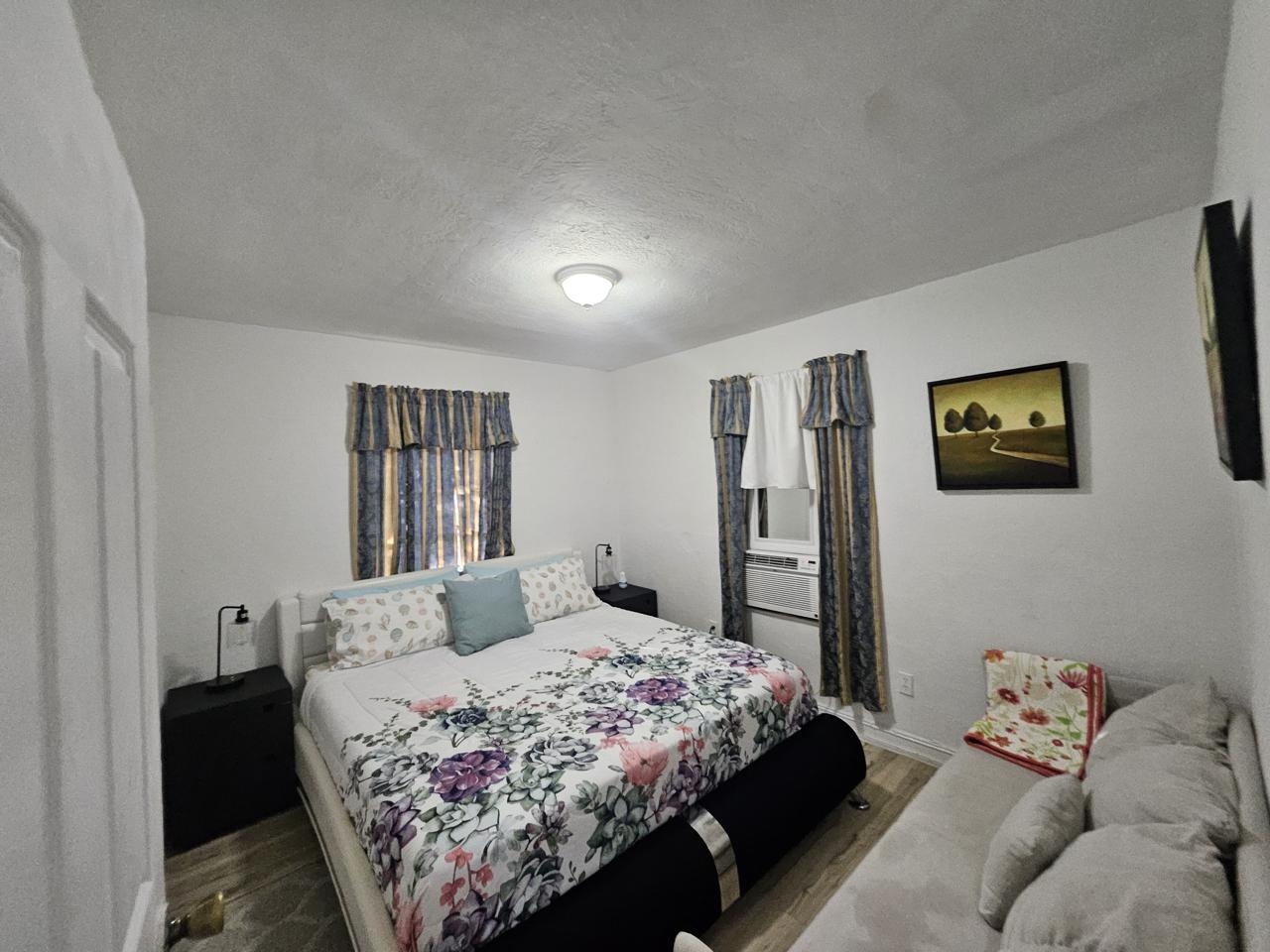 Brickell 2BR Retreat • Patio • Pets OK Dwell