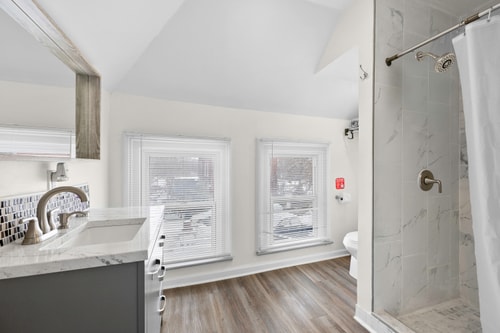 Mexicantown Detroit 2BR | Sleeps 7 + WiFi 10 Dwell