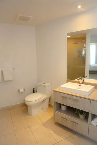 Ocean View Apt on the Beach 2 Bedroom 2 Bath. 30 Dwell