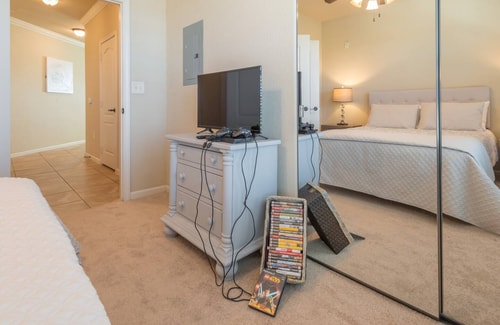 3BR Disney Condo | 3 En-Suites + Pools 30 Dwell