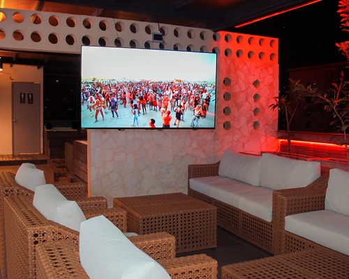 Inviting Stadio Suite | Rosa Negra 43 Dwell