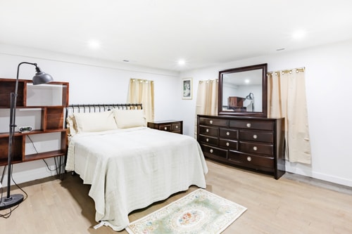 Orange NJ 2BR Duplex | Walk to Train + 2BA Dwell