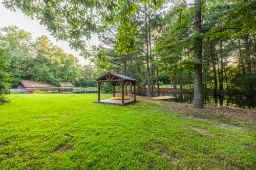 Skippers VA Lakefront 3BR | Dock + Firepit 33 Dwell