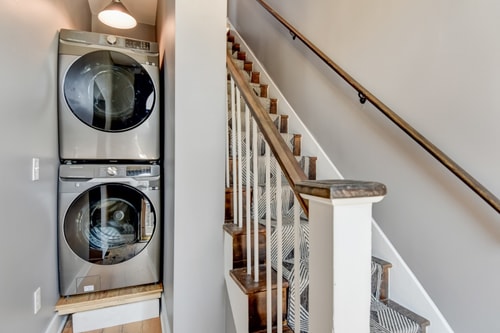 Downtown Milwaukee Area | 4BR Home | Sleeps 14 20 Dwell