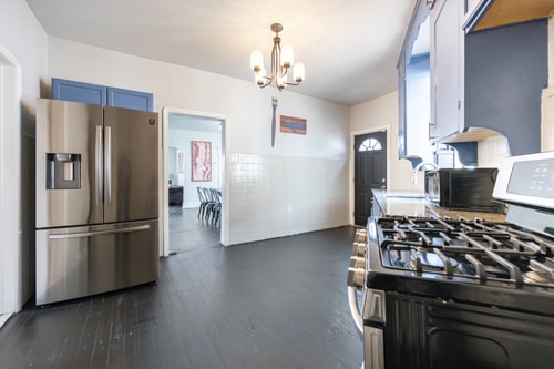 Stylish Detroit Stay | Close to City Highlights 9 Dwell