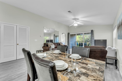 Branson 2BR Retreat | Jacuzzi + Gym + Pools 12 Dwell