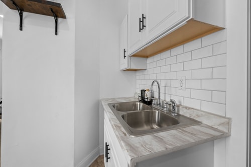 SW Detroit 3BR | 5–10 Min Downtown + Parking 16 Dwell