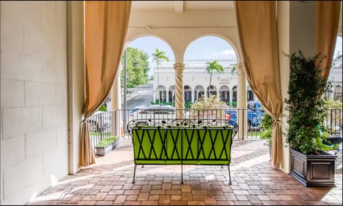 Beachside Palm Beach Condo | Pool & Walk to Sea 23 Dwell