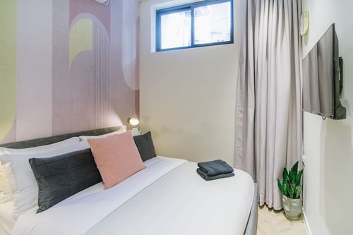 New studio - Very central!