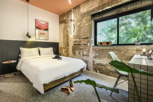 LoginnHotels - Pixel classic studio