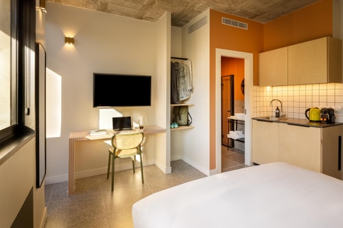 Classic Studio near Dizengoff Center