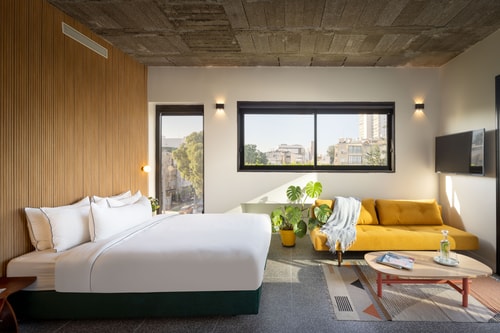 Balcony Facing Dizengoff Center