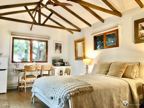 KozyGuru | Marrickville| Lovely Granny Flat Studio