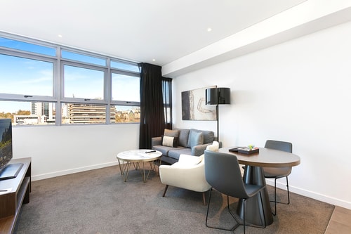 KozyGuru | Chatswood | Convenient 1 Bed Studio Apt