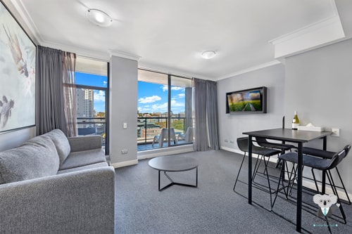 KozyGuru | Sydney CBD 1B Apt | City View