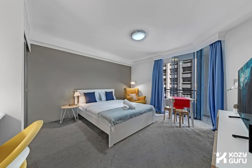 KozyGuru | Haymarket | Best Location Studio