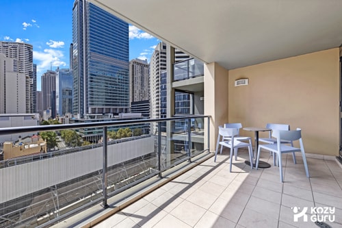 KozyGuru | Haymarket | High Level 2B APT 16