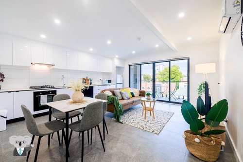 KozyGuru | Richmond | Cozy Unit & Parking near CBD