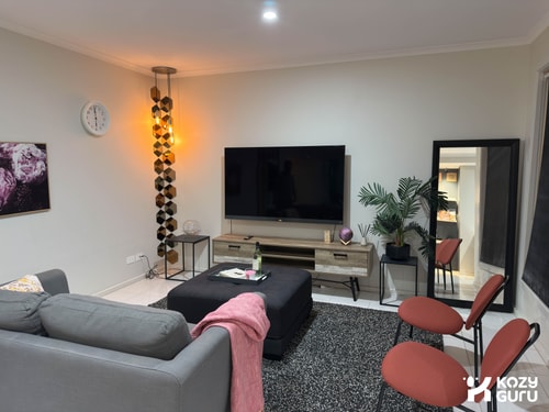 KozyGuru | 3BR Retreat to ADL & Barossa in 40m