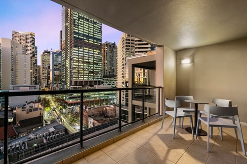 KozyGuru | Haymarket | High Level 2B APT 16