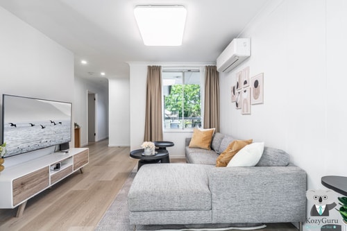 KozyGuru | Rozelle | Sunny Brick Gem + Parking