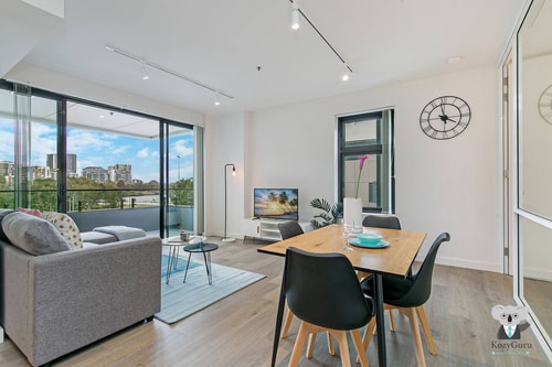 KozyGuru | Wolli Creek | Kozy 1 Bed Apt