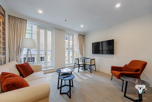 KozyGuru | Sydney CBD | Modern City Retreat