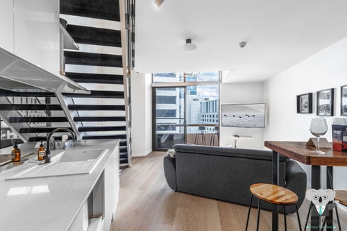 KozyGuru | CBD Darling Harbor | View Stunning Loft
